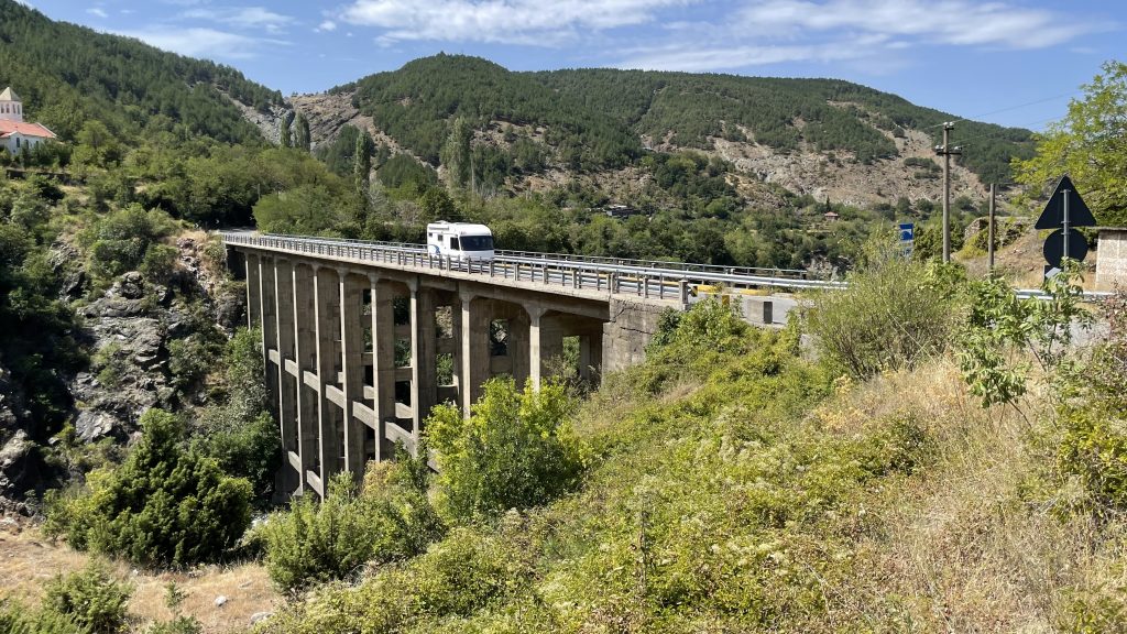From Erosion to Eco-Tourism: A New Trail Connects Korthpulë and Gomsiqe